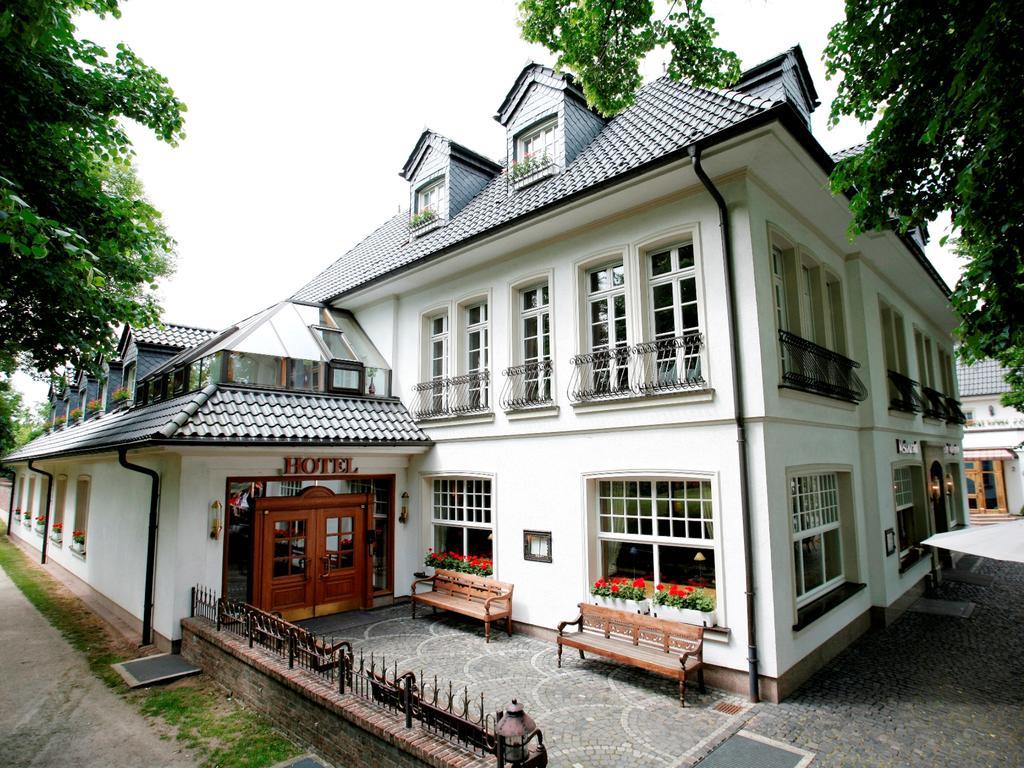 Hotel "Schloss Friedestrom" Dormagen Esterno foto